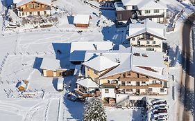 Landhotel Hubengut Bed And Breakfast