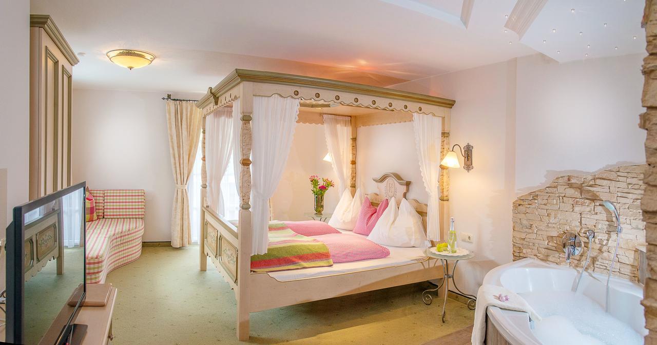 Landhotel Hubengut Bed And Breakfast Radstadt Esterno foto